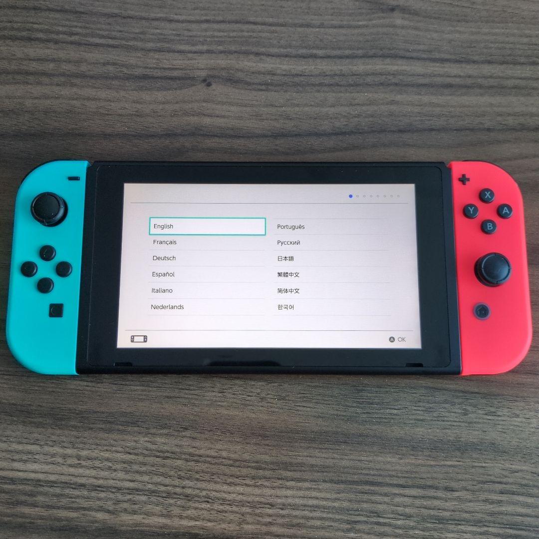 【充電グリップ付】Nintendo Switch ニンテンドースイッチ 本体