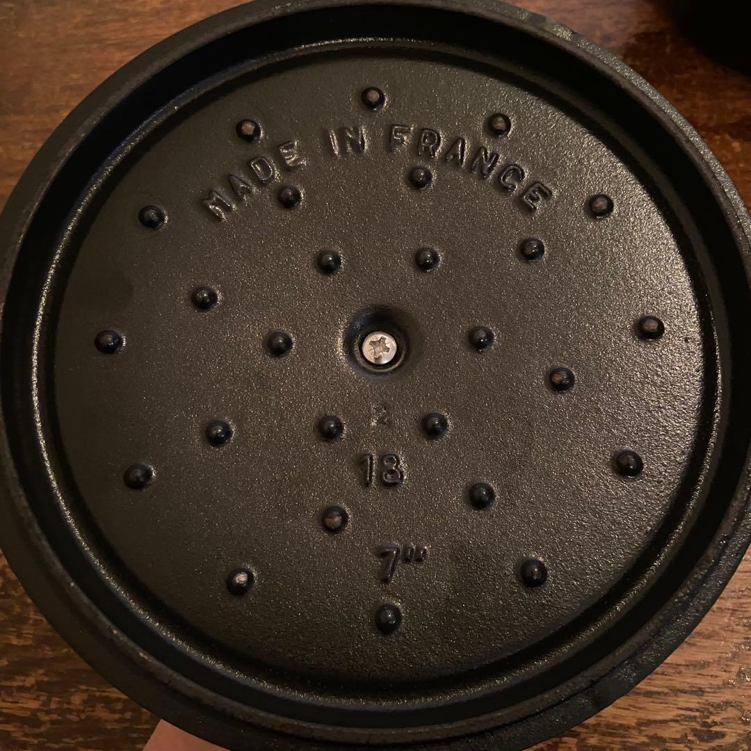 STAUB（ストウブ）ピコ・ココット ラウンド 18cm ブラック使用感あり