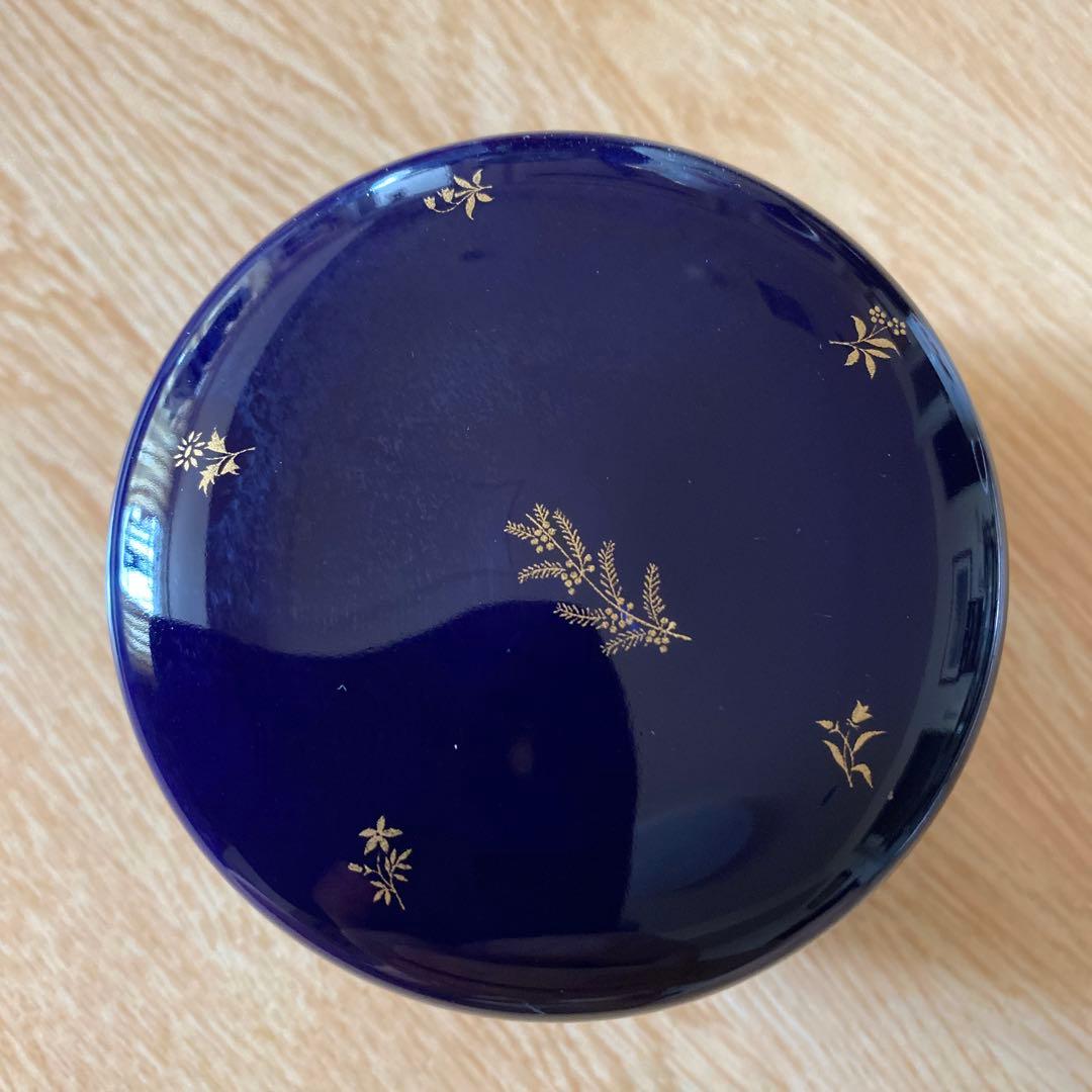 セーブル ボンボニエール