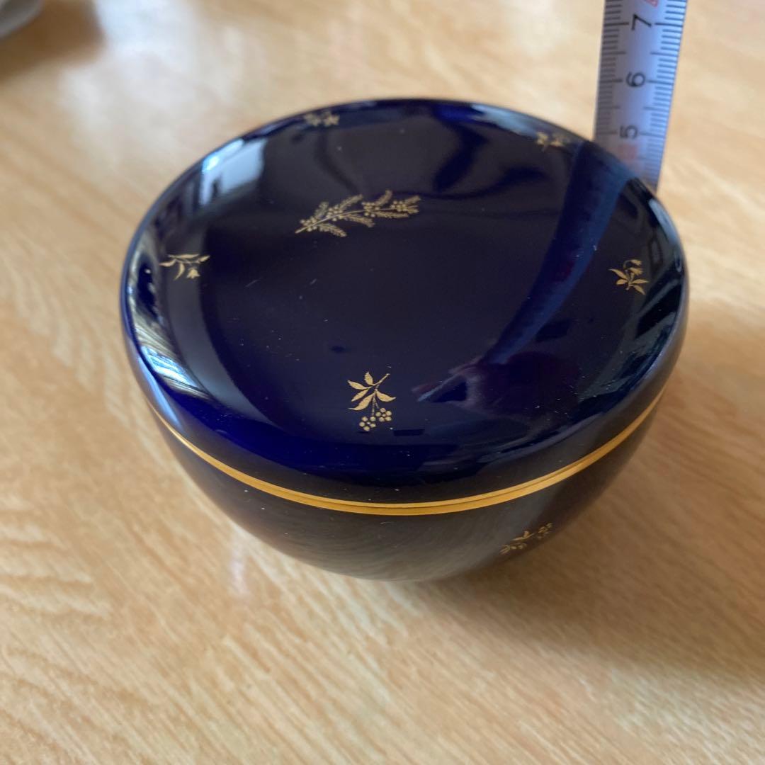 セーブル ボンボニエール