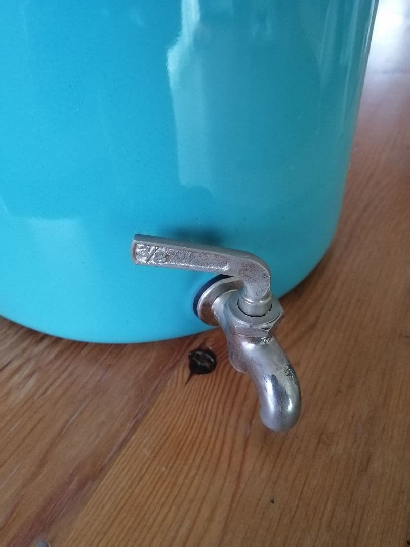 ホーロー　レトロ　昭和　タンク　バケツ　蛇口付き　ブドウ