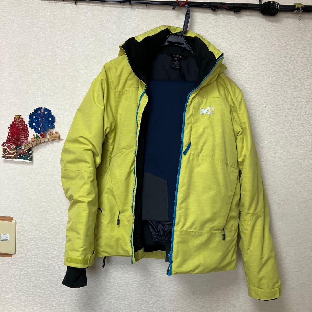 スキーウェアセット（ジャケット・パンツ）