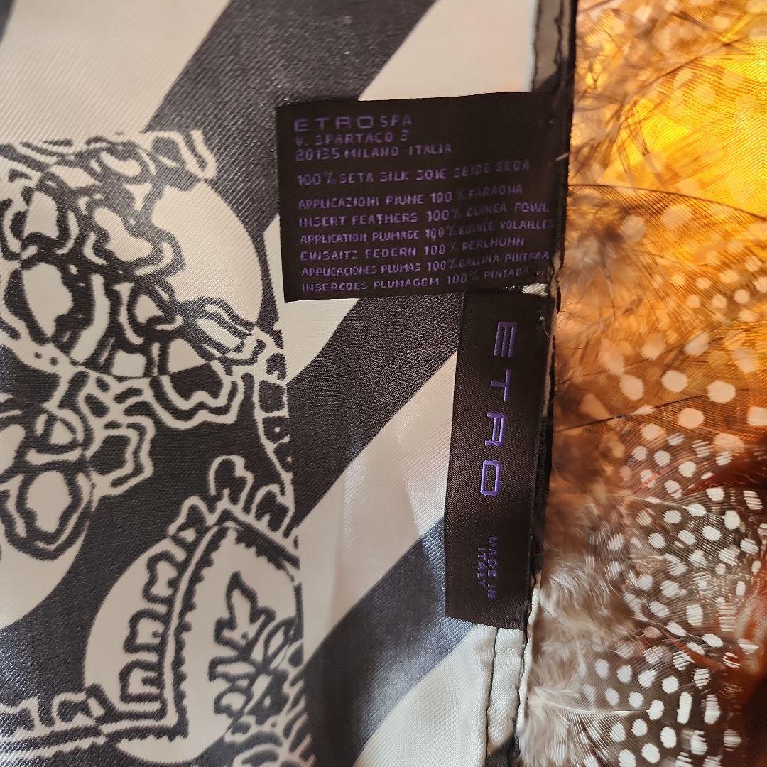 【ETRO】 エトロ シルクスカーフ リアルフェザー付 ペイズリー 鳥 ニワトリ