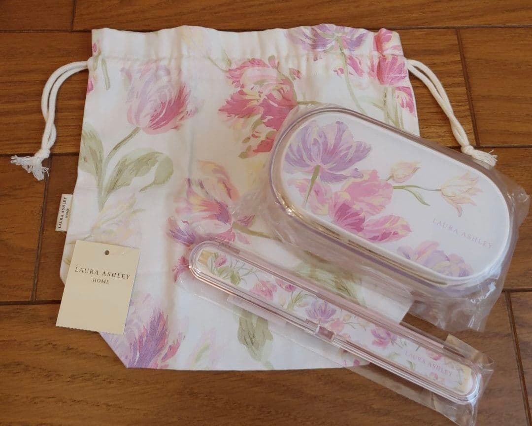 ローラアシュレイ お弁当箱セット