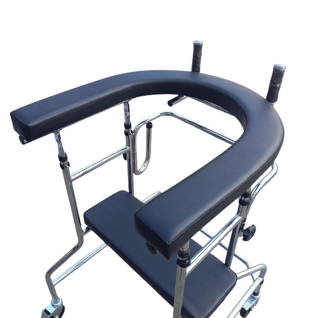 歩行器 クッション付きハンドル