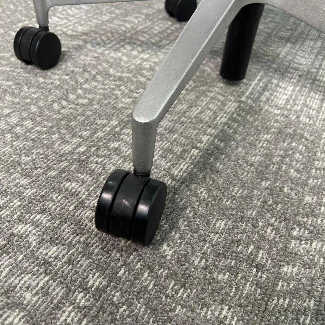 Herman millerハーマンミラーSetu（セトゥ）チェア;