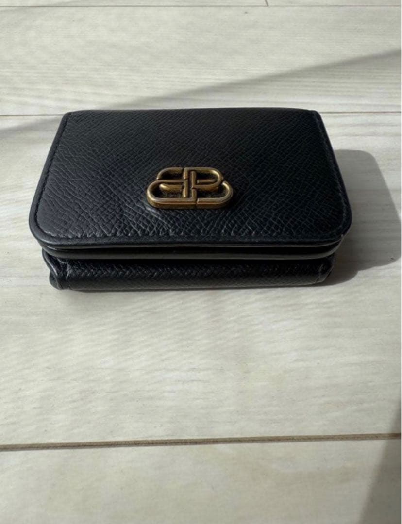 BALENCIAGA バレンシアガ 三つ折り財布 ゴールドロゴ付き