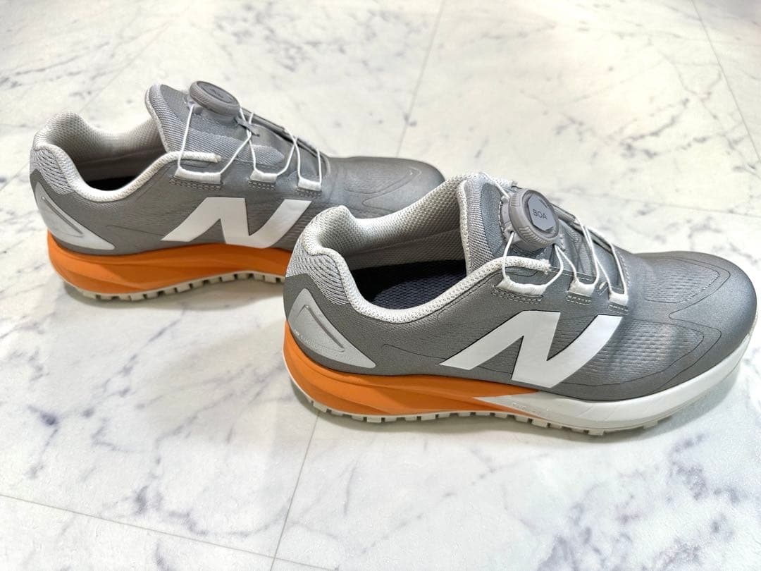 new balance ゴルフシューズ 女性用 グレー/オレンジ　23.5cm