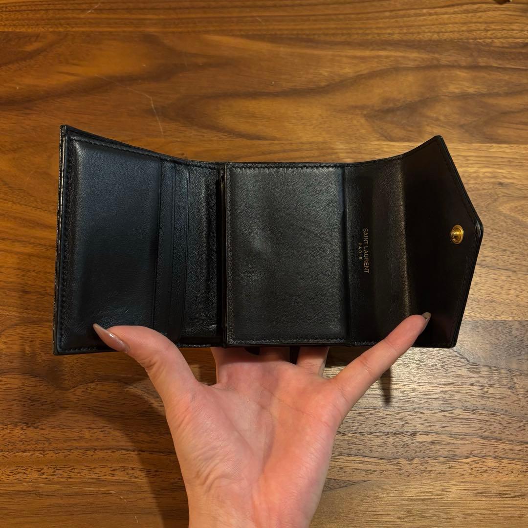 SAINT LAURENT 三つ折り財布　　サンローラン　YSL