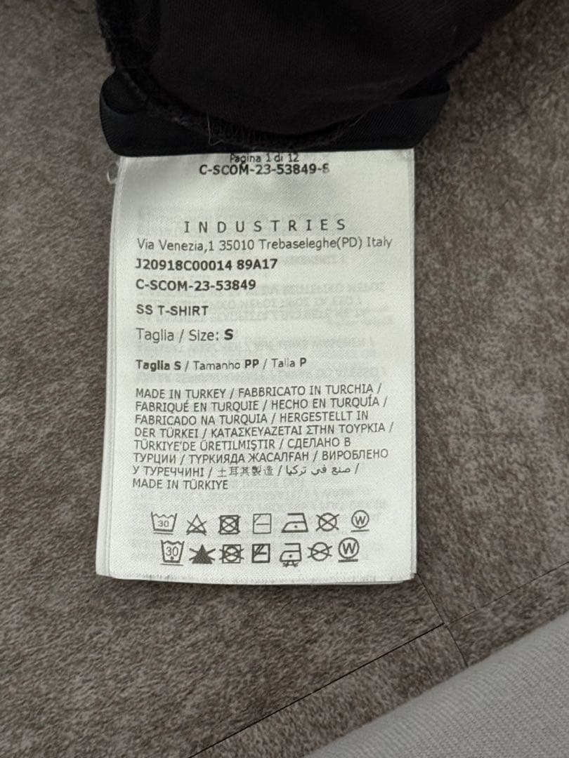 MONCLER ロゴ入りTシャツ