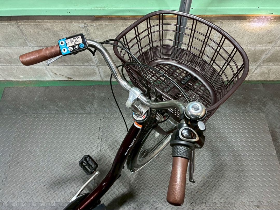№8600 電動自転車　ヤマハ　パスナチュラ 26インチ ブラウン