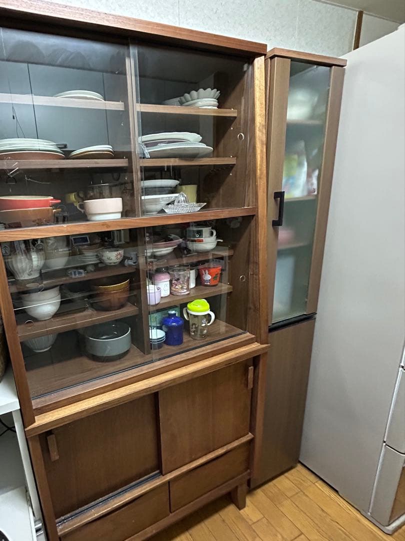 木製食器棚 ガラス扉付き ブラウン　期間限定、値下げ