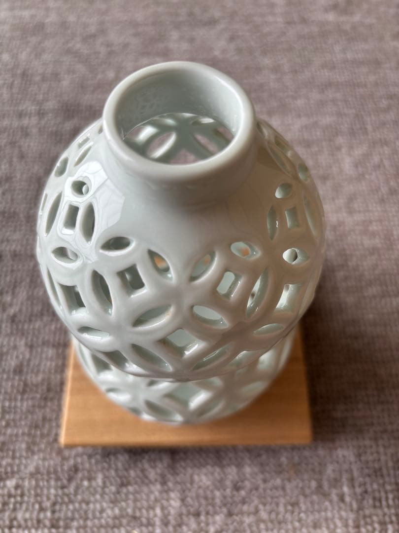 茶道具　平戸窯　三川内焼　平戸悦山造　白磁　七宝透　瓢杓立　共箱付き