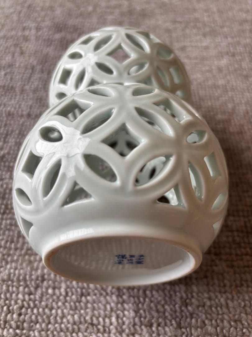 茶道具　平戸窯　三川内焼　平戸悦山造　白磁　七宝透　瓢杓立　共箱付き