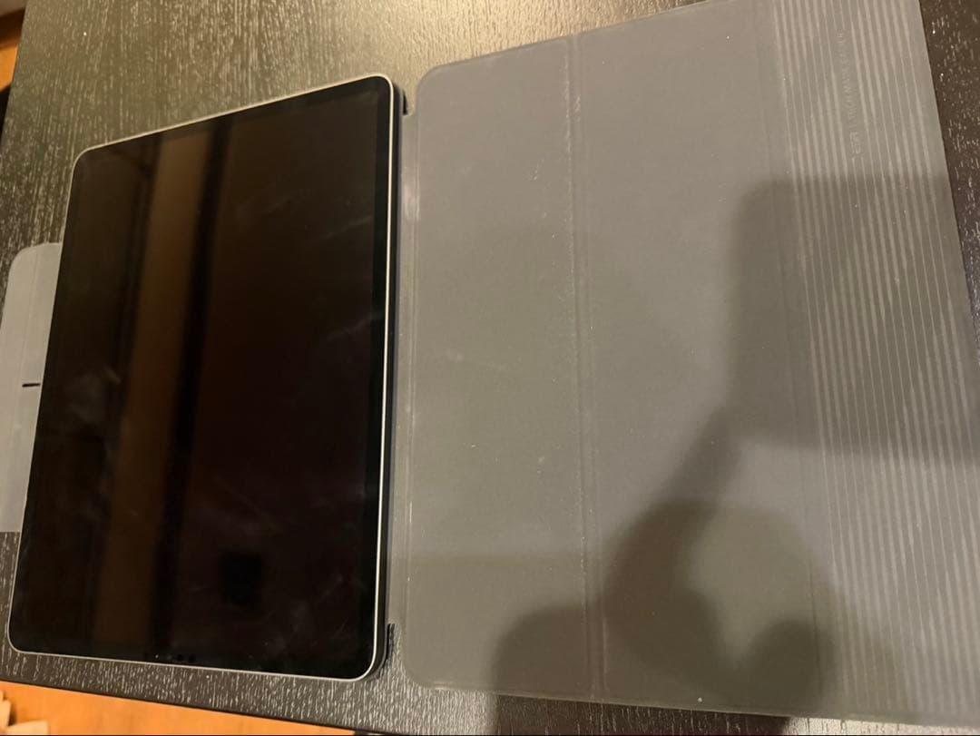 iPad Pro 12.9インチ (第5世代) スペースグレー