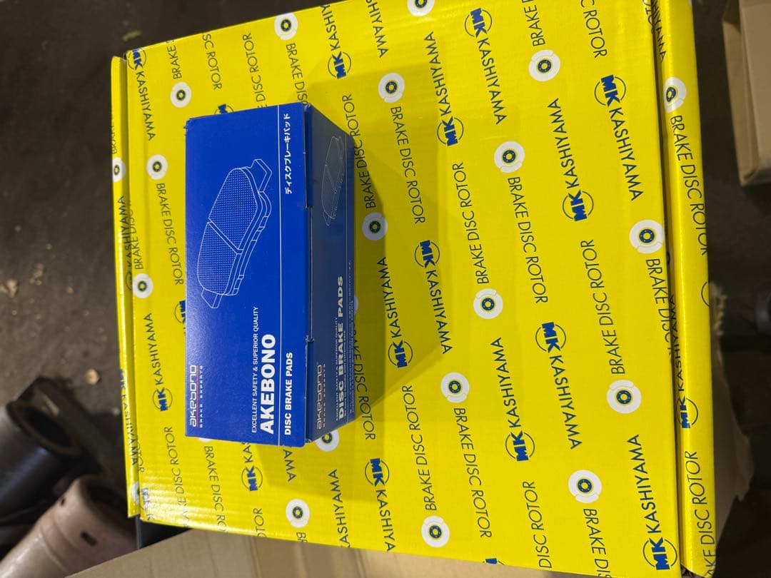 200系ハイエース 4wd パッド，ローターセット