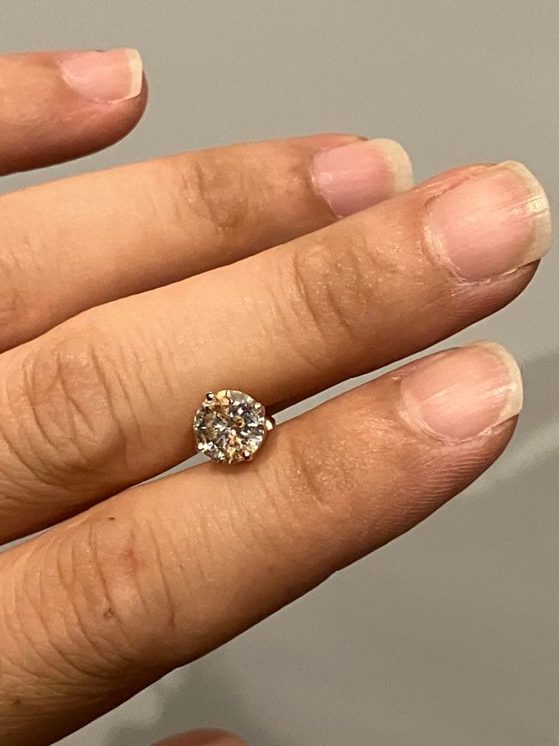 Bacchus 　1.29ct 天然ダイヤモンドピアス