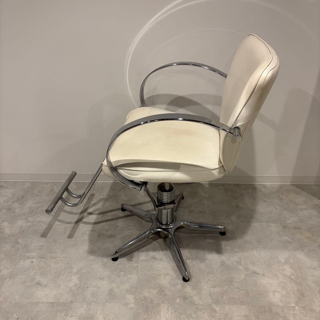 サロンチェア　アイボリー　高さ調整可能