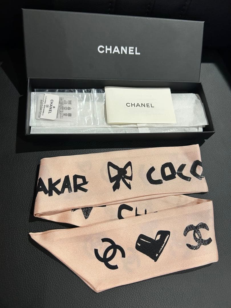 CHANEL シャネル　ヘアバンド　スカーフ　シルク新品