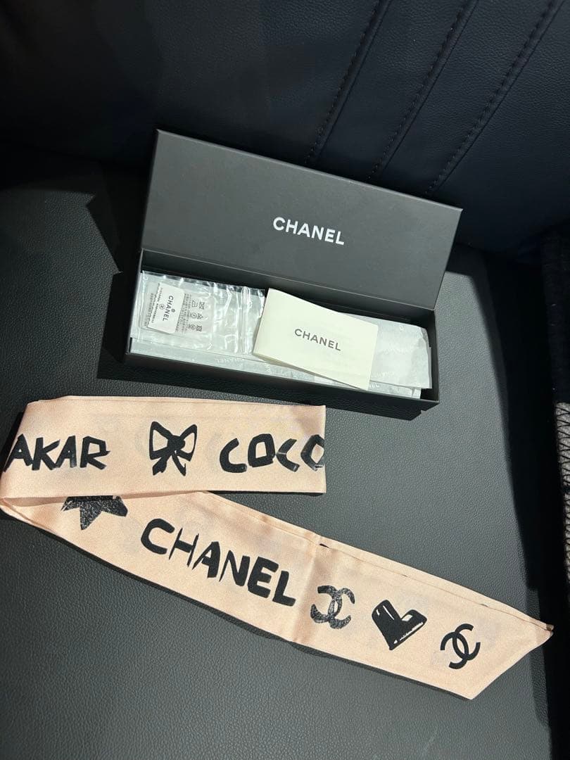 CHANEL シャネル　ヘアバンド　スカーフ　シルク新品