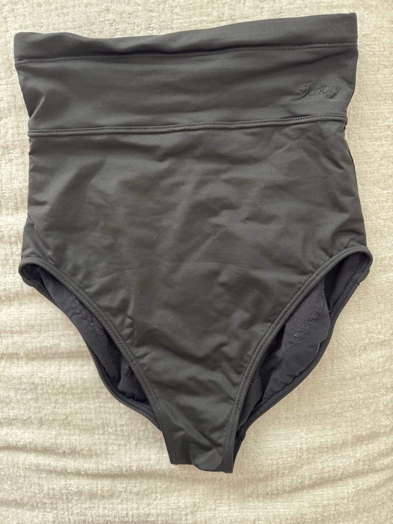 フォクシーワンピース水着