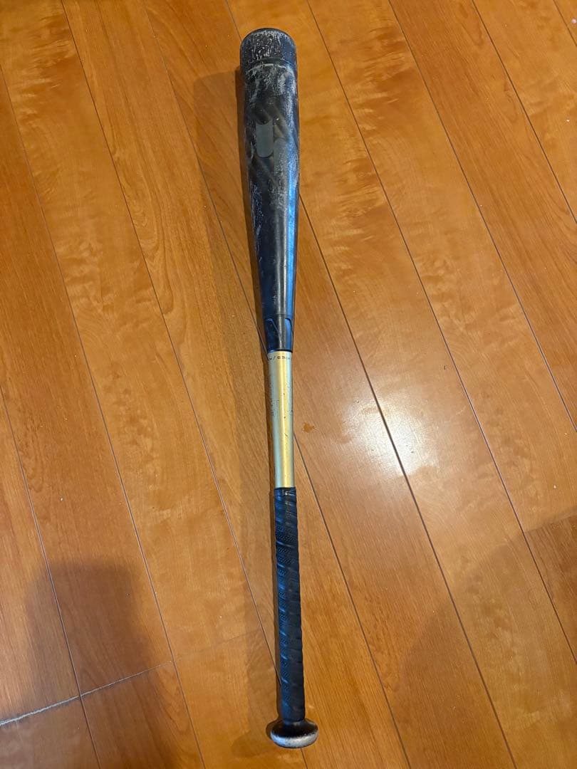 MM18 カーボンファイバー バット ブラック