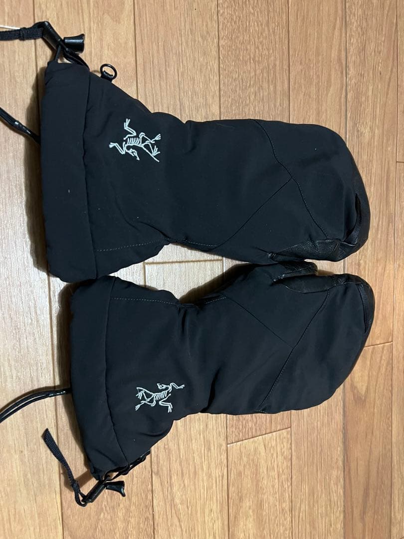 アークテリクス　フィション　SV ミトン　GORE-TEX Mサイズ