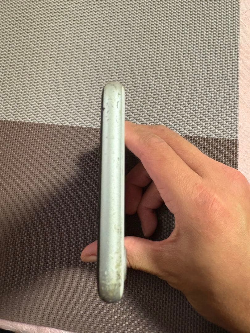 スマートフォン本体 iPhone se