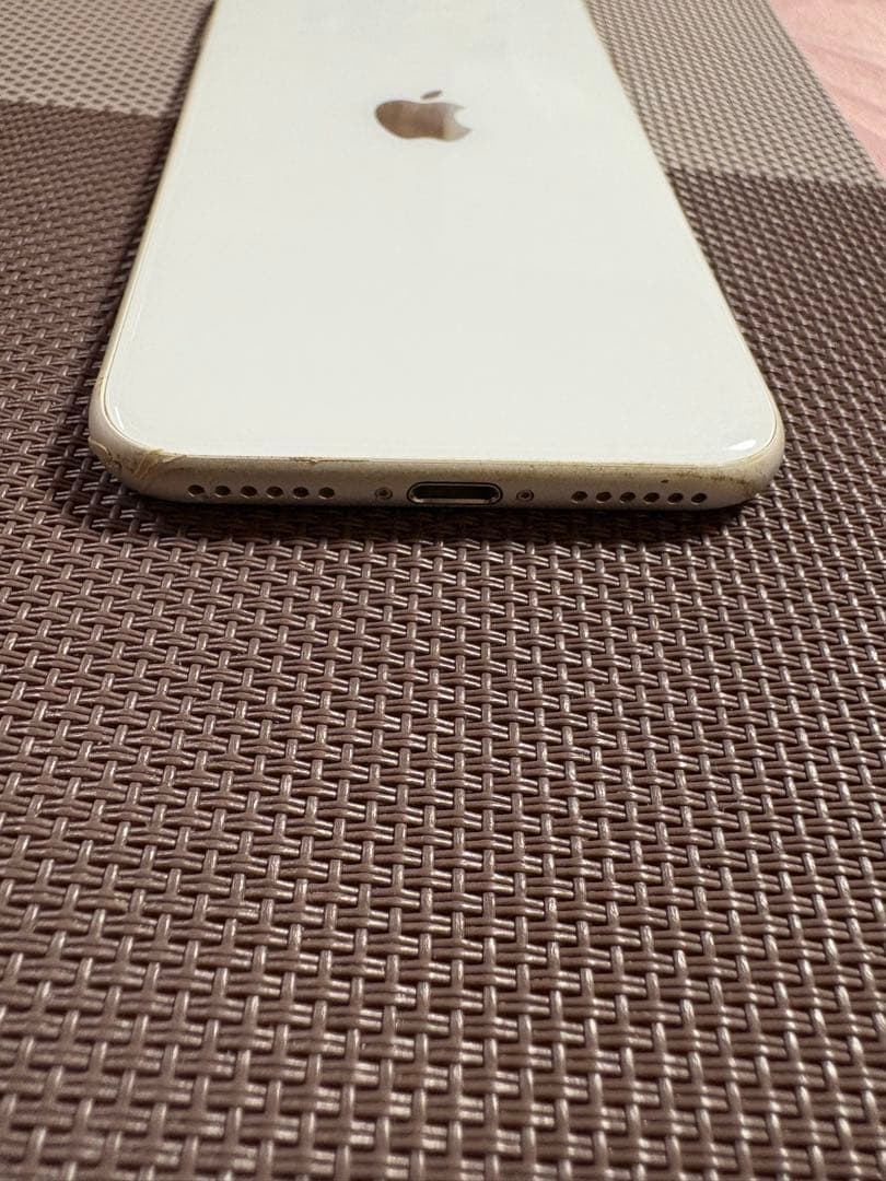 スマートフォン本体 iPhone se