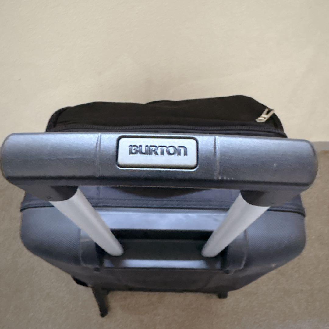 ☆レア☆　BURTON WHEELIE SUB 121L　キャリーバッグ