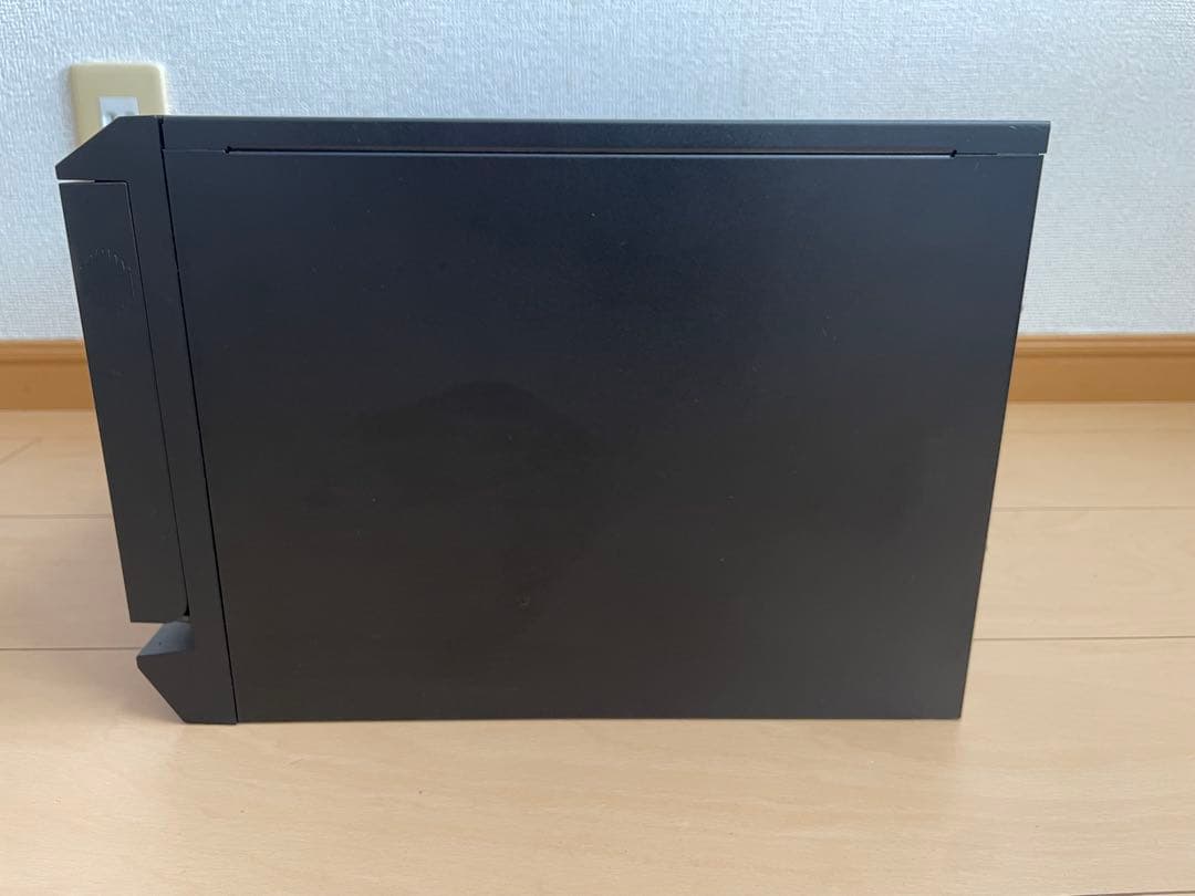 Silverstone SST-CS381B ホットスワップベイ12基対応