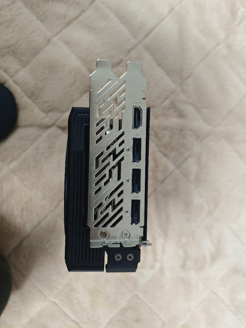 貞*士様 RX9070XT sld 16g steel legend グラフィッ