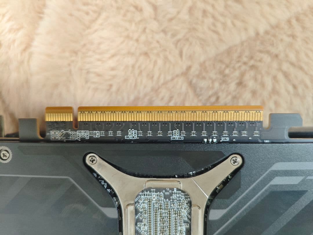 貞*士様 RX9070XT sld 16g steel legend グラフィッ