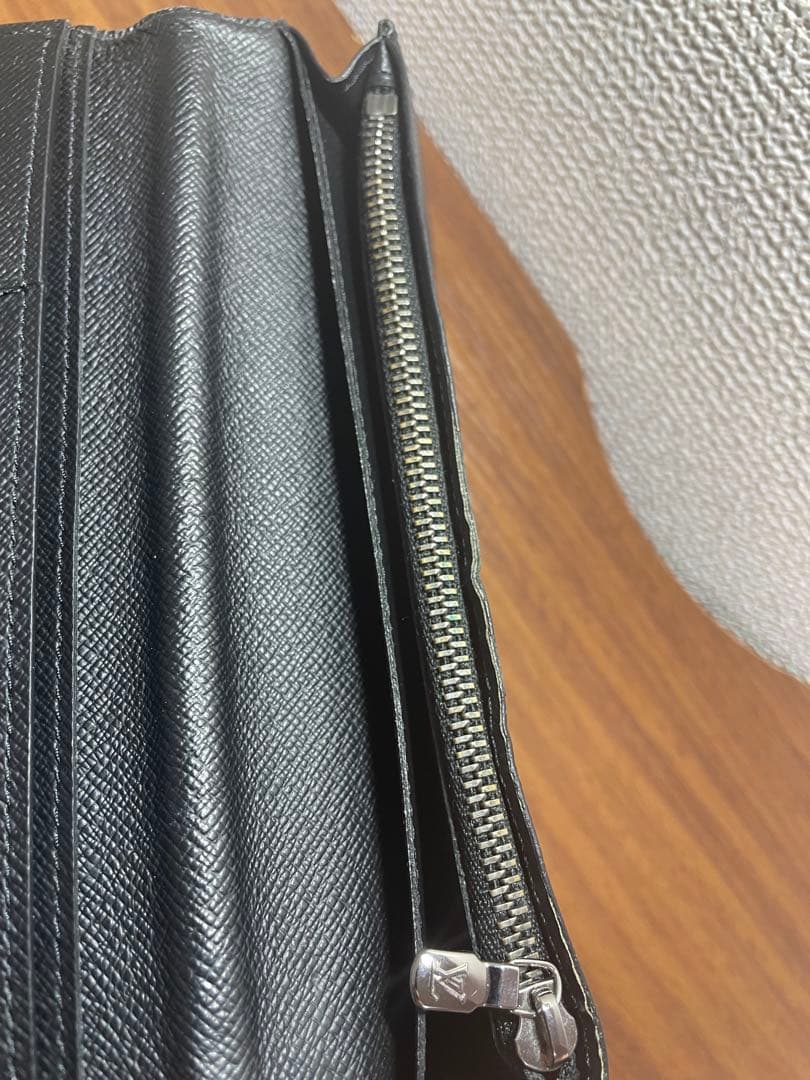 LOUIS VUITTON ポルトフォイユ・ブラザ モノグラム エクリプス長財布