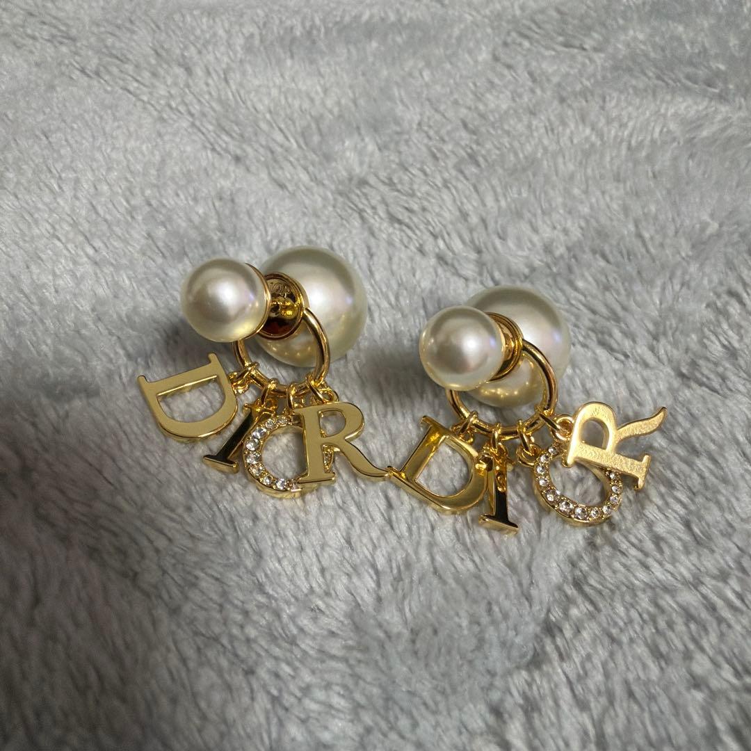 DIOR ディオール Tribales ロゴ トライバルピアス　パール ゴールド