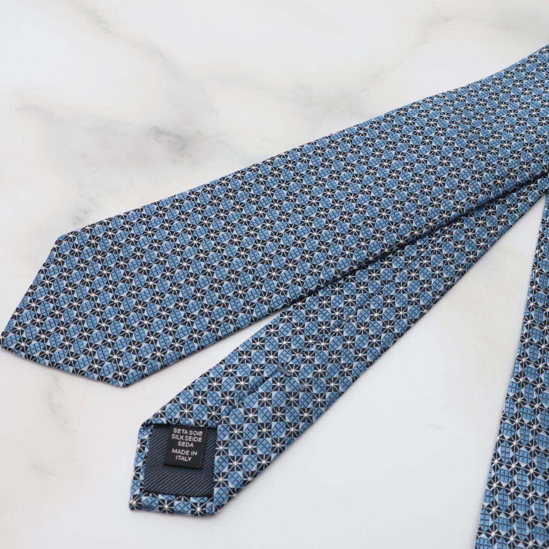 未使用に近い ゼニア ネクタイ 青色系 イタリア製