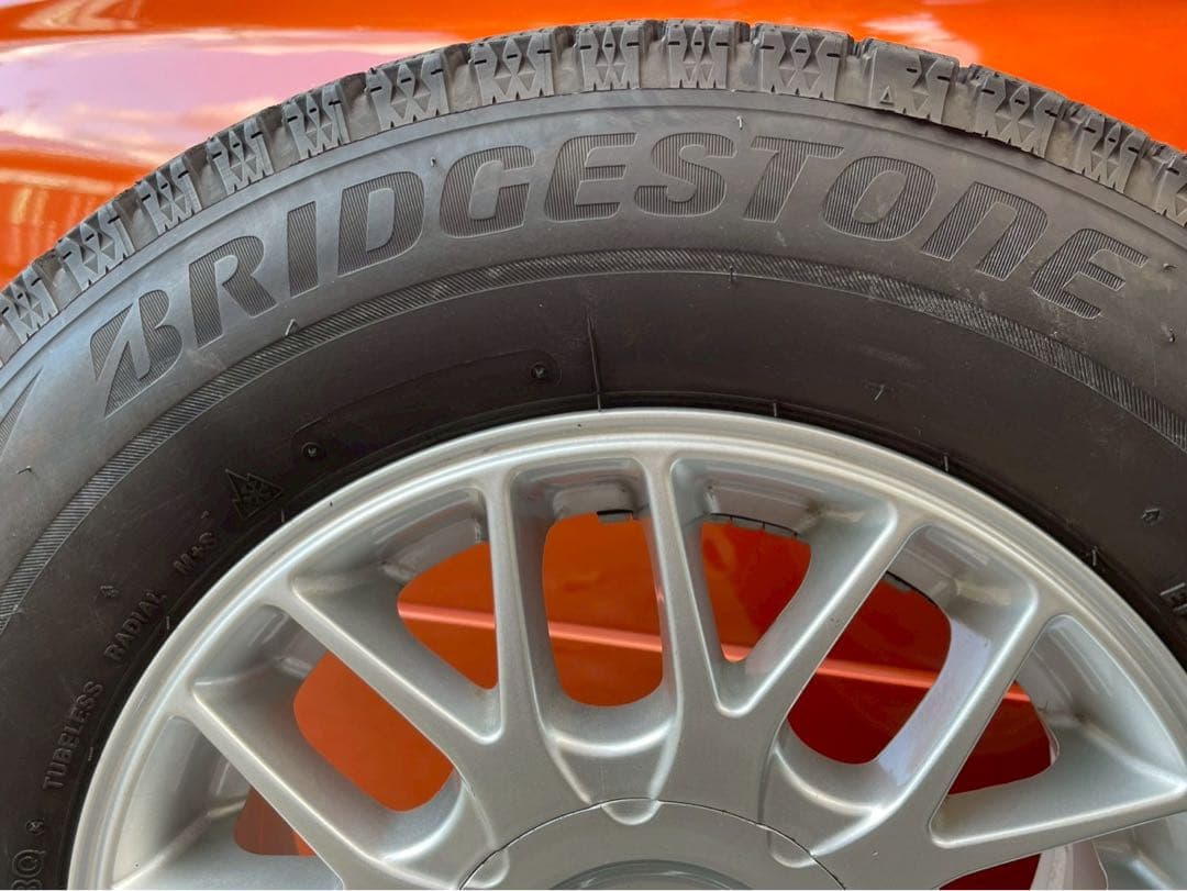 BRIDGESTONE VRX2 ４本セット　冬用タイヤ