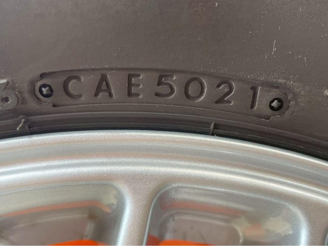 BRIDGESTONE VRX2 ４本セット　冬用タイヤ