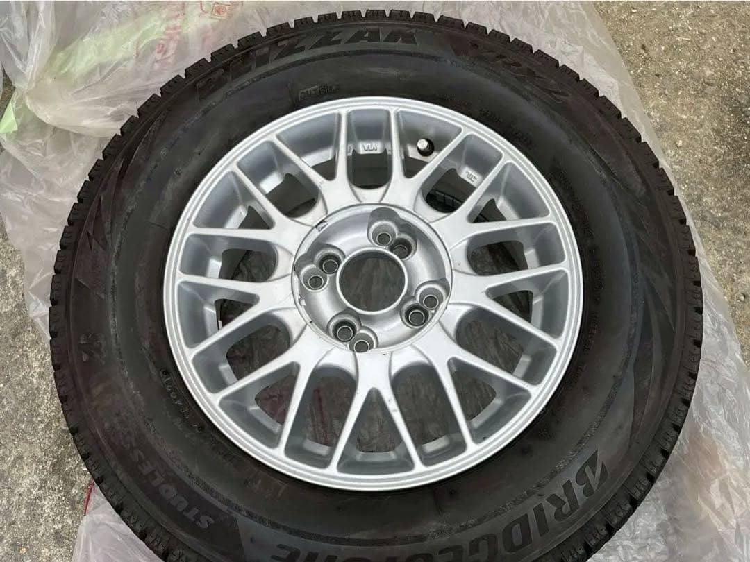 BRIDGESTONE VRX2 ４本セット　冬用タイヤ