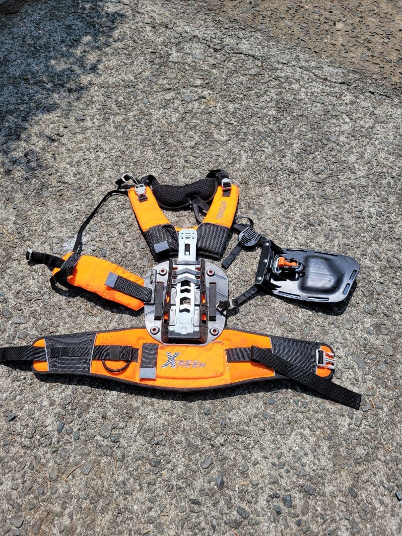 草刈り機＋ハーネス[ZENOAH BC4410EZ、STIHL X-TREEM]