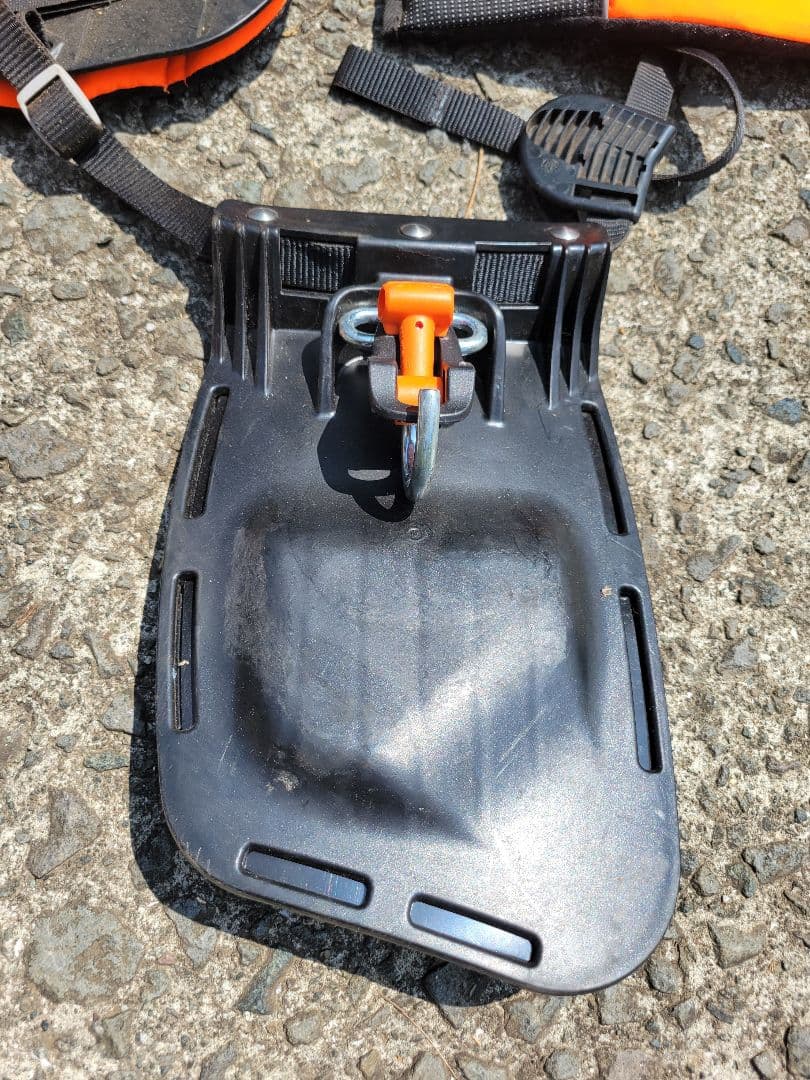 草刈り機＋ハーネス[ZENOAH BC4410EZ、STIHL X-TREEM]