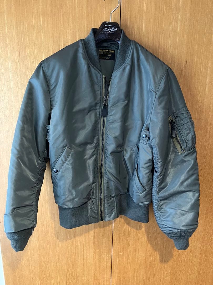 ど*】様 Avirex MA-1 ヴィンテージ/VINTAGE MIL-J-82