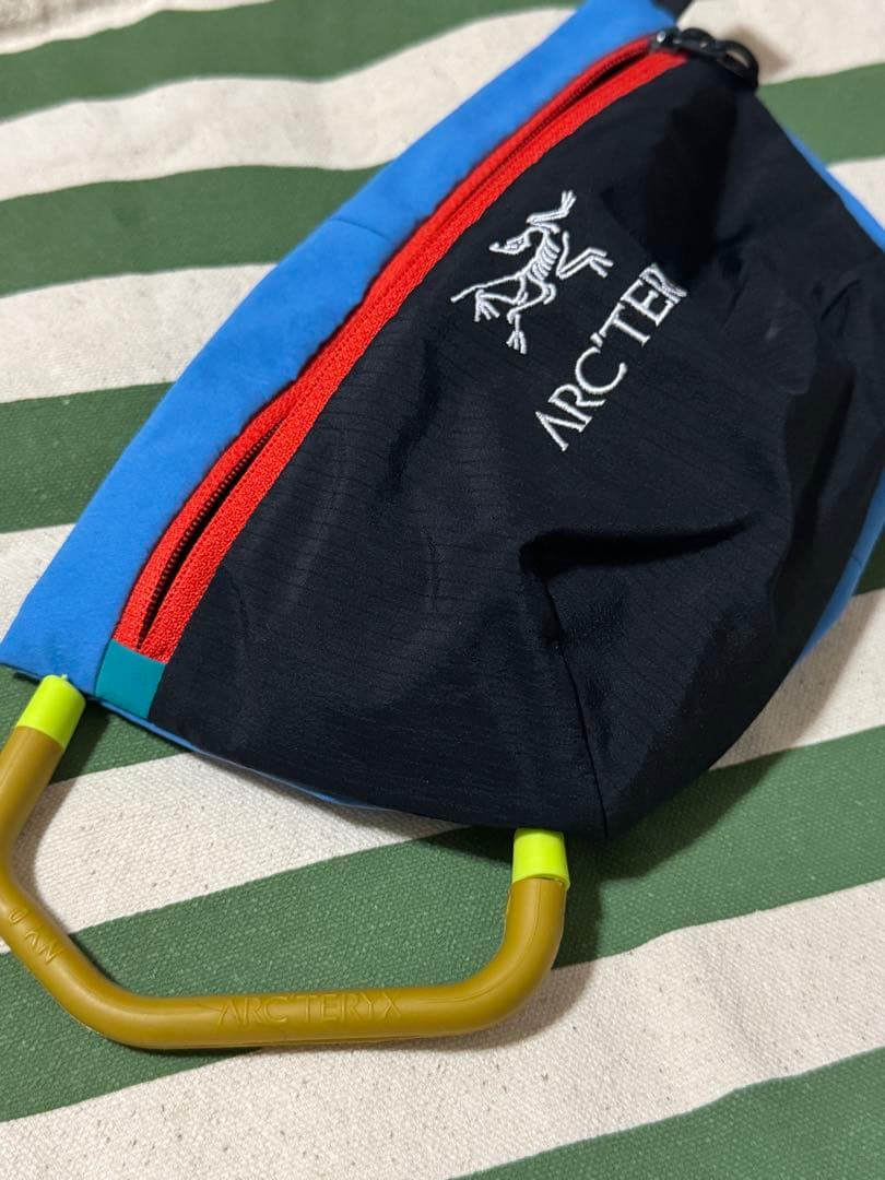【超希少 日本未発売】ARC'TERYX ポーチ