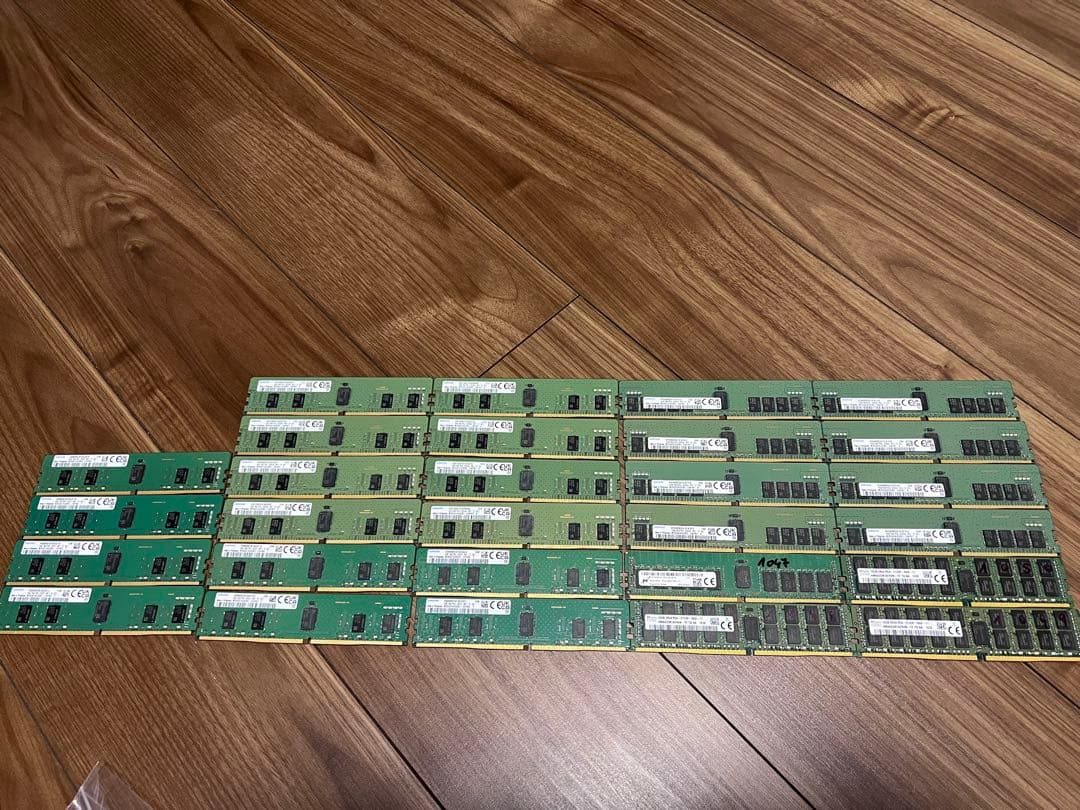 パソコン　メモリ　8GB16枚、16GB12枚　合計28枚セット