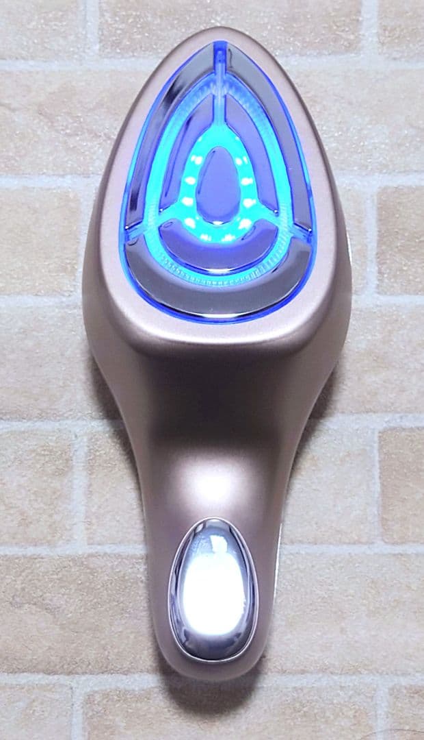 美品　ME LA BOUM ラボン　エクラ　美顔器 IKKO　プロデュース