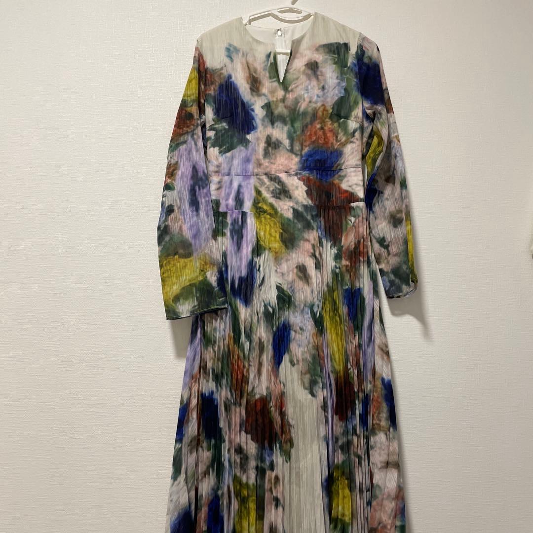 アメリ　UND TEXTURE ART FLOWER DRESS