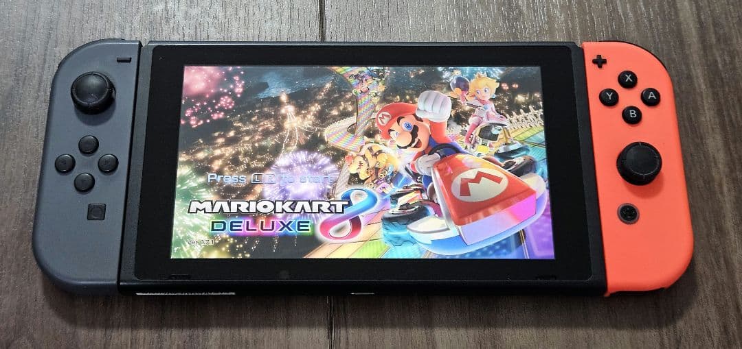 Nintendo Switch　任天堂　スイッチ　swg0425