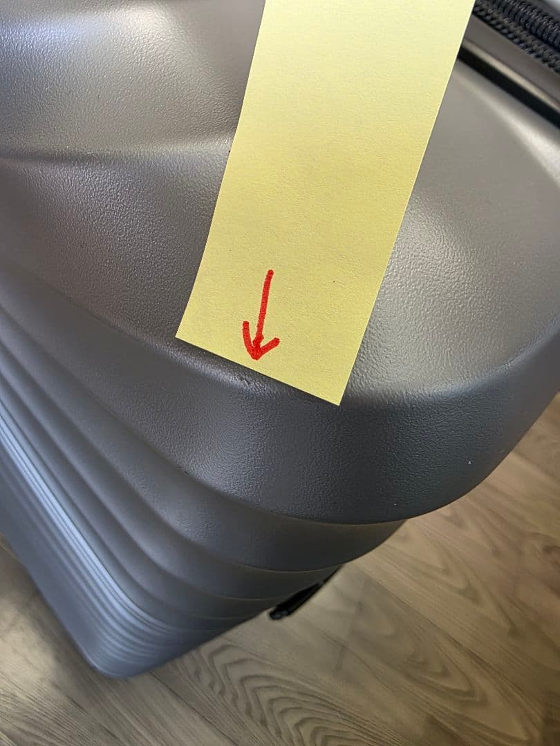 THE NORTH FACE シルバー キャリーケース、訳あり。