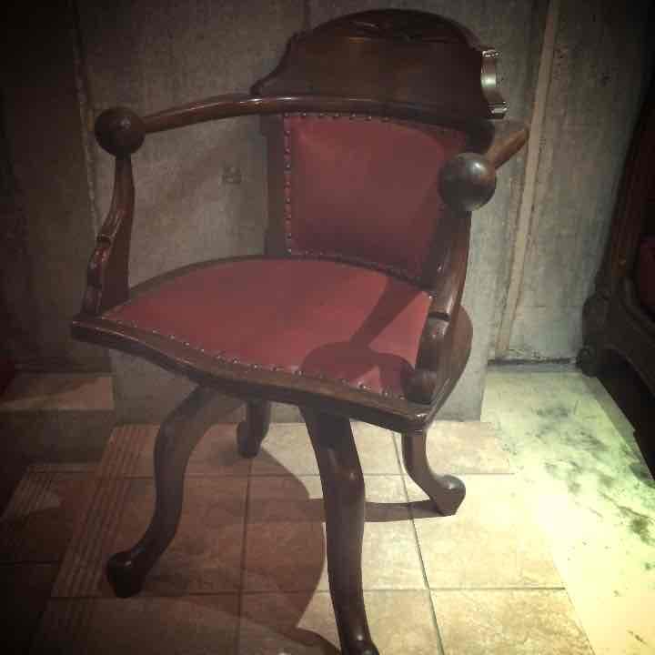 イギリス製アンティークチェアー 馬革 1800年代