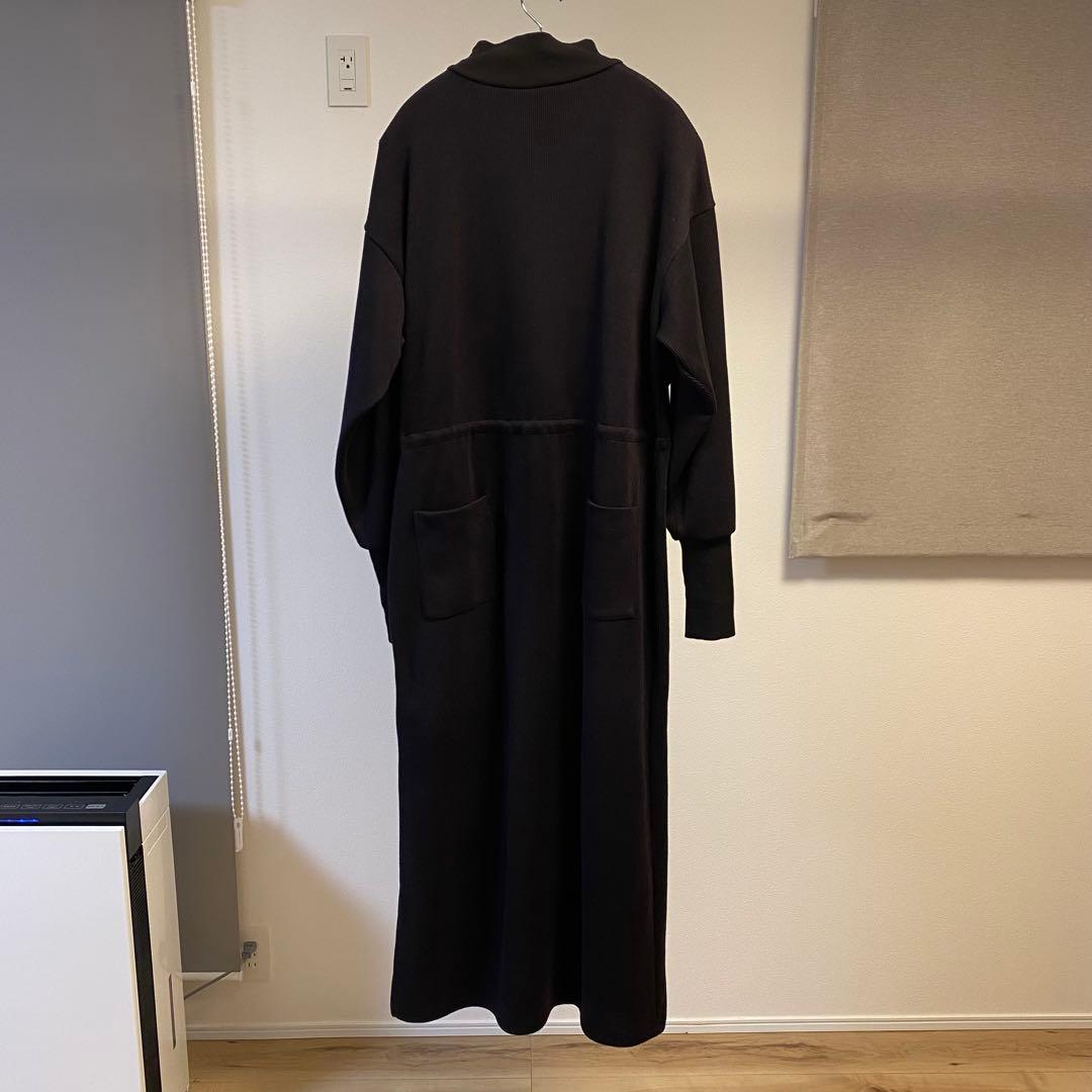 ワンピース UND HALF ZIP SWEAT DRESS